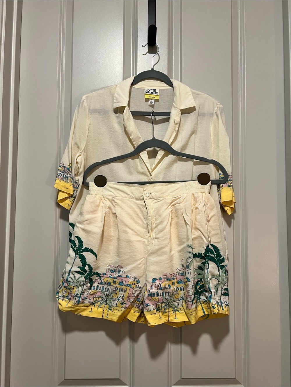Cream Tropical-Print Women's Bermuda Short Set with Yellow Trim